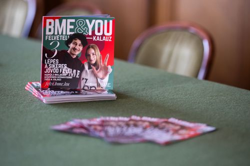 „Három az egyben” program